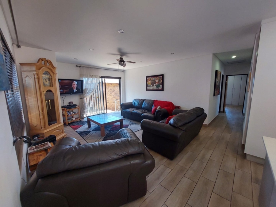 3 Bedroom Property for Sale in Noordheuwel Gauteng