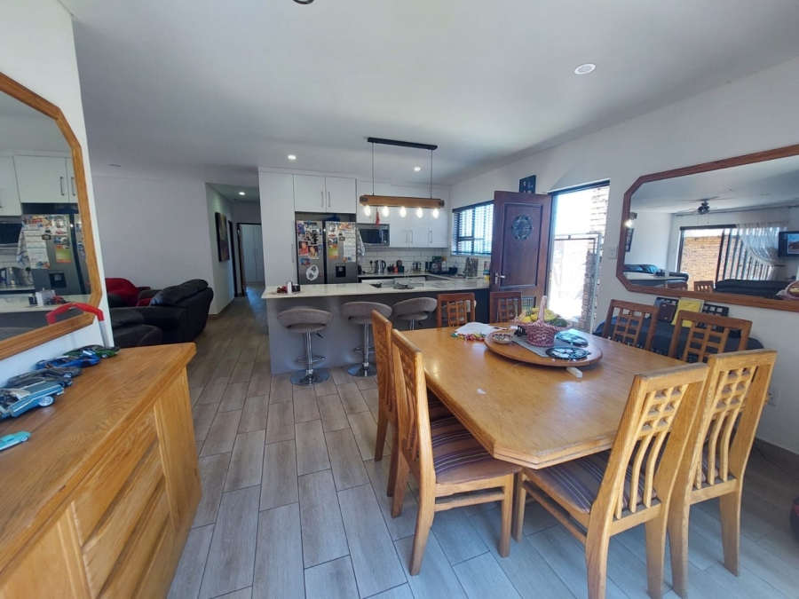 3 Bedroom Property for Sale in Noordheuwel Gauteng