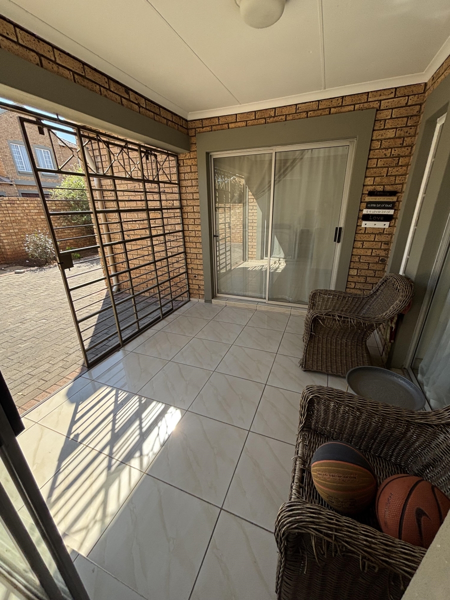 To Let 3 Bedroom Property for Rent in Equestria Gauteng