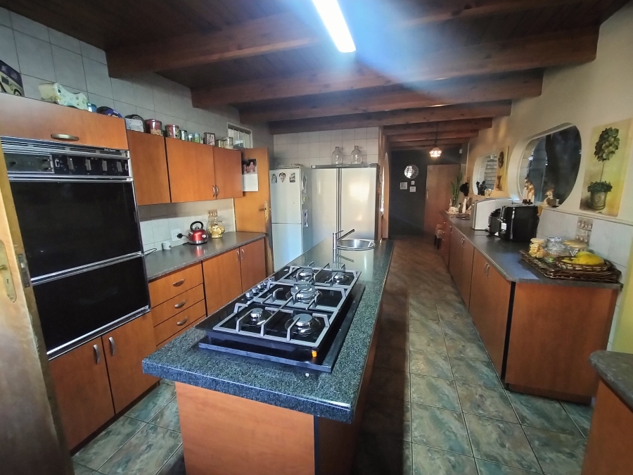 4 Bedroom Property for Sale in Florauna Gauteng