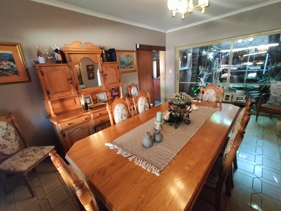 4 Bedroom Property for Sale in Florauna Gauteng