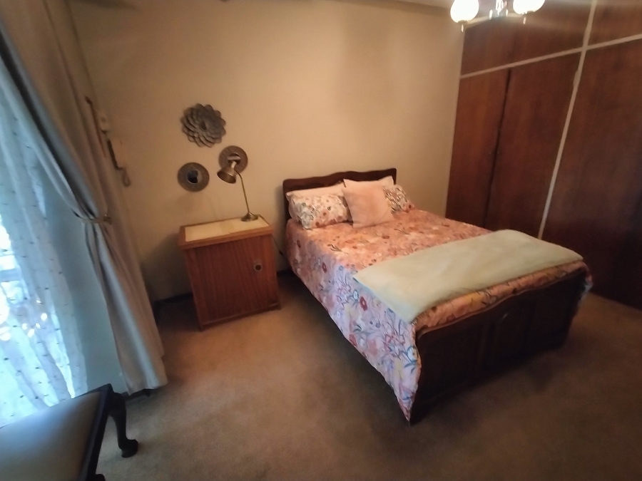 4 Bedroom Property for Sale in Florauna Gauteng