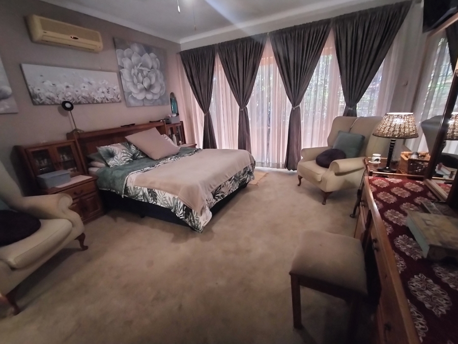 4 Bedroom Property for Sale in Florauna Gauteng