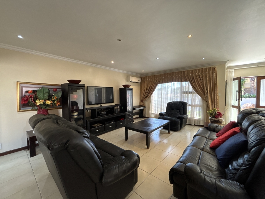 4 Bedroom Property for Sale in Parkrand Gauteng