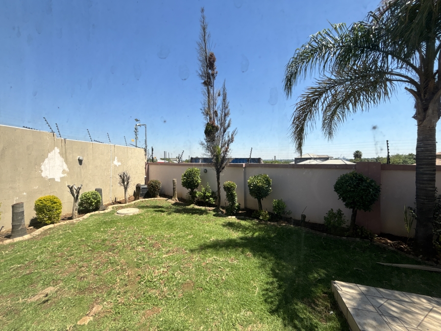 4 Bedroom Property for Sale in Parkrand Gauteng