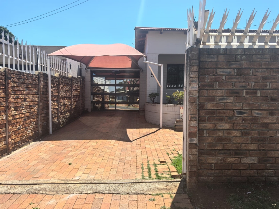 3 Bedroom Property for Sale in Roodepoort North Gauteng