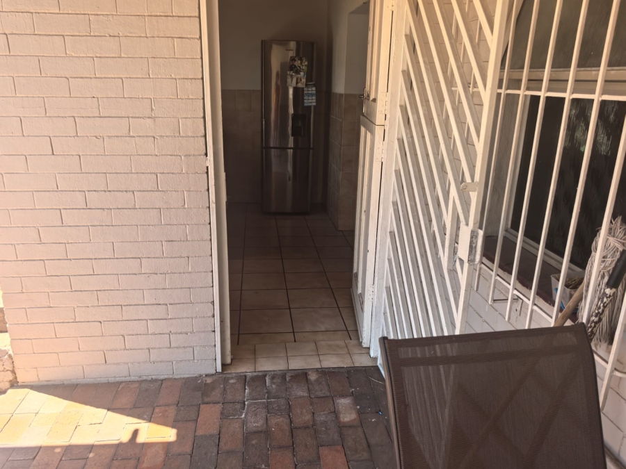 3 Bedroom Property for Sale in Roodepoort North Gauteng