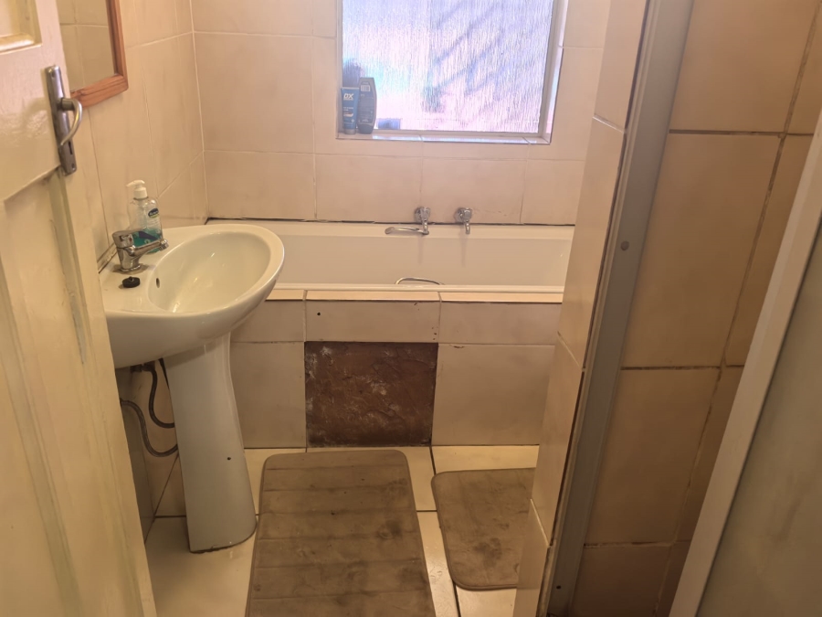 3 Bedroom Property for Sale in Roodepoort North Gauteng