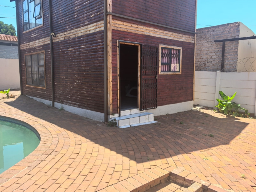 3 Bedroom Property for Sale in Roodepoort North Gauteng