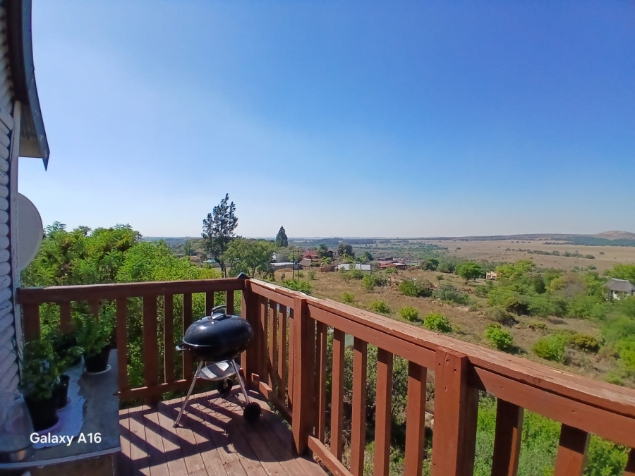 3 Bedroom Property for Sale in Vaaloewer Gauteng