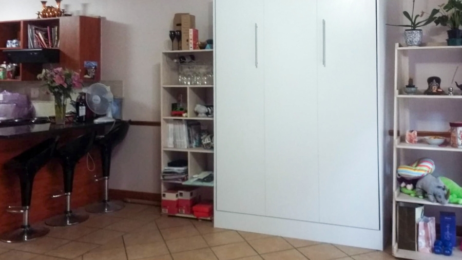 1 Bedroom Property for Sale in Carlswald Gauteng