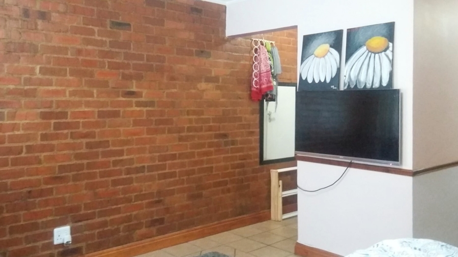 1 Bedroom Property for Sale in Carlswald Gauteng