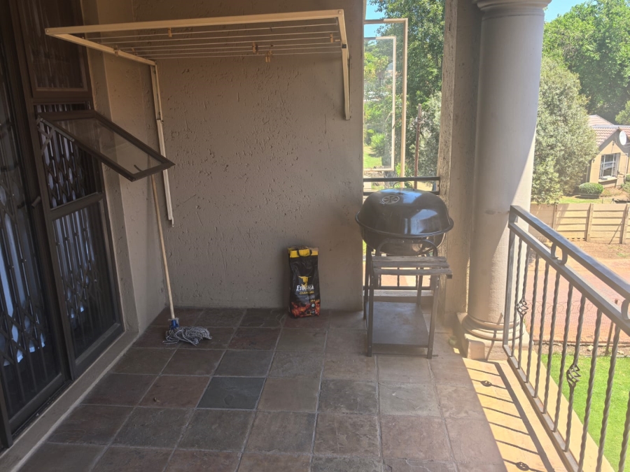 1 Bedroom Property for Sale in Weltevreden Park Gauteng