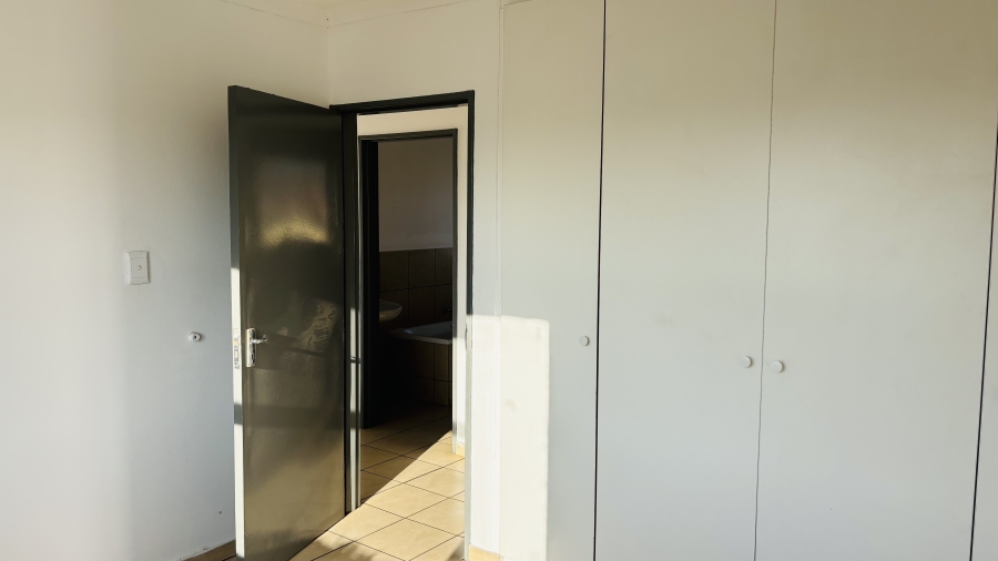 To Let 2 Bedroom Property for Rent in Kempton Park Central Gauteng