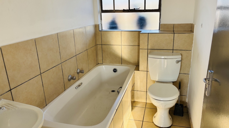 To Let 2 Bedroom Property for Rent in Kempton Park Central Gauteng