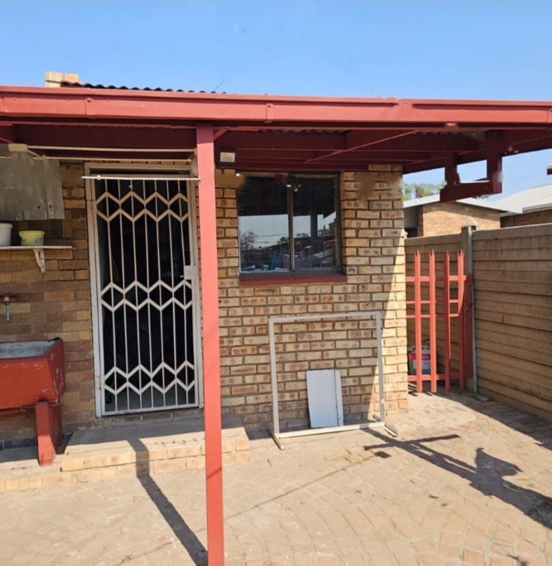 4 Bedroom Property for Sale in Vanderbijlpark SE 1 Gauteng