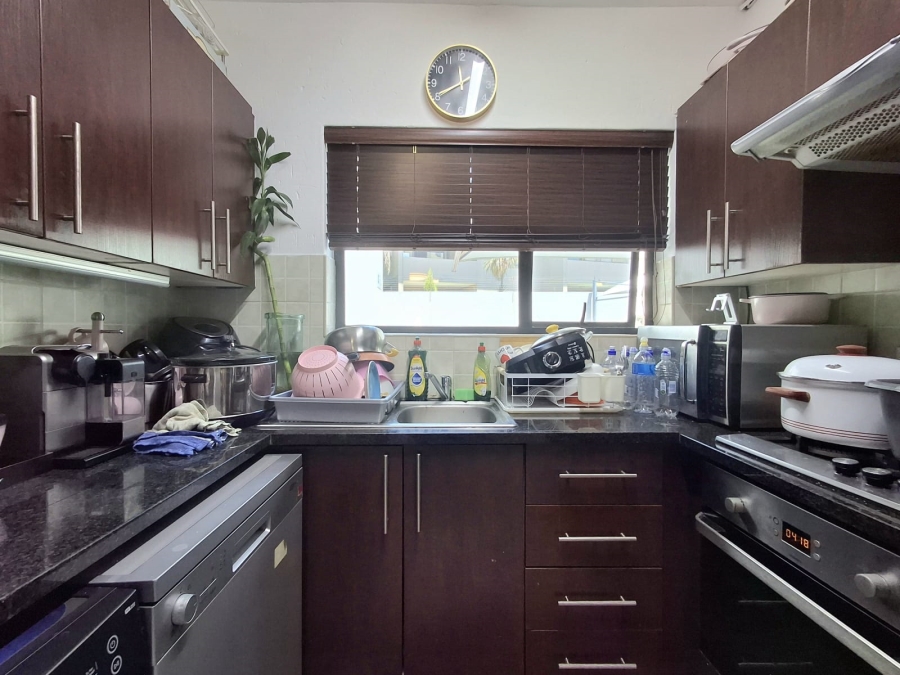 2 Bedroom Property for Sale in Hurlyvale Gauteng