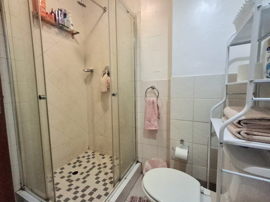 2 Bedroom Property for Sale in Hurlyvale Gauteng