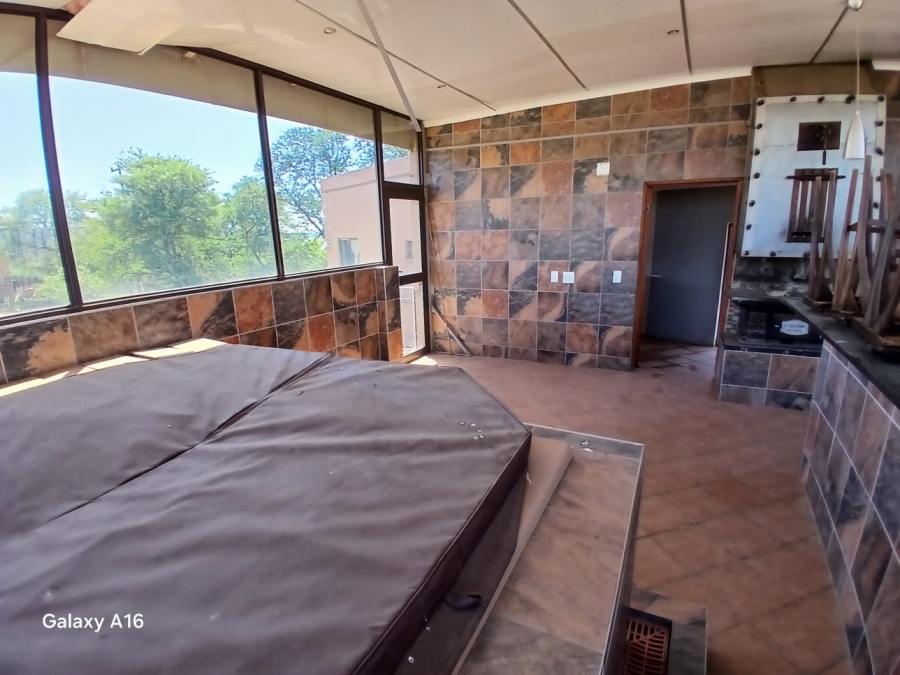 4 Bedroom Property for Sale in Vaaloewer Gauteng