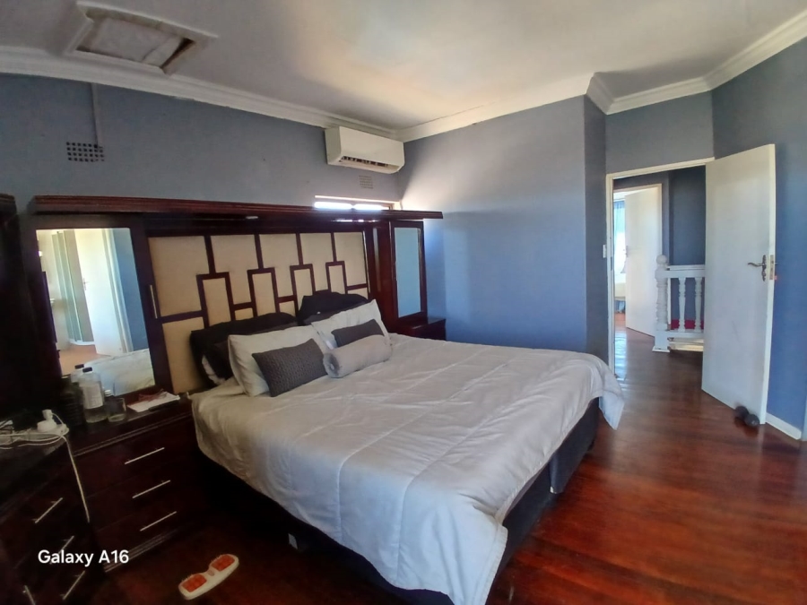 4 Bedroom Property for Sale in Vaaloewer Gauteng
