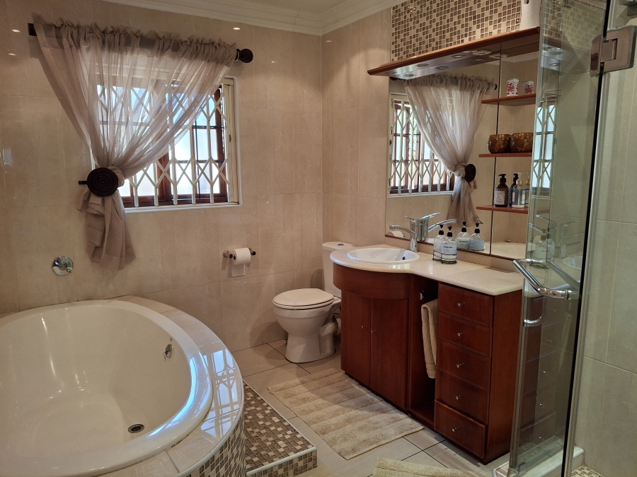 7 Bedroom Property for Sale in Meyersdal Gauteng