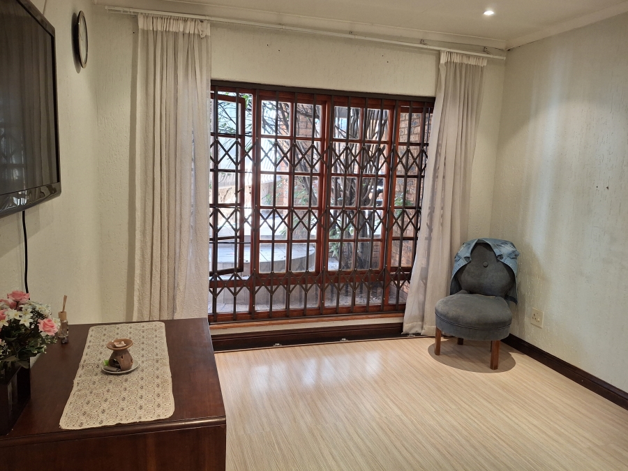 7 Bedroom Property for Sale in Meyersdal Gauteng