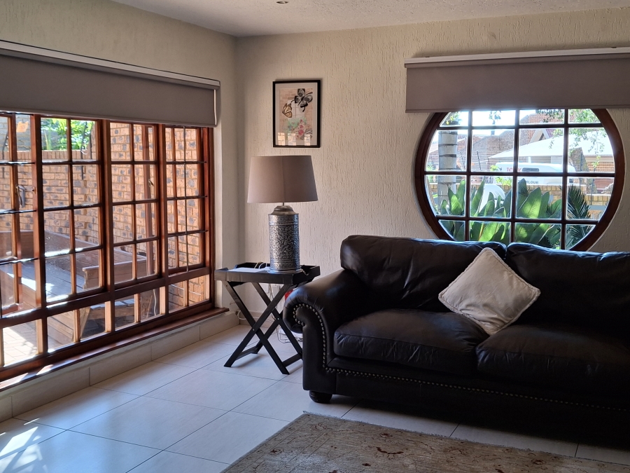 7 Bedroom Property for Sale in Meyersdal Gauteng
