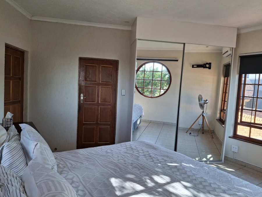 7 Bedroom Property for Sale in Meyersdal Gauteng