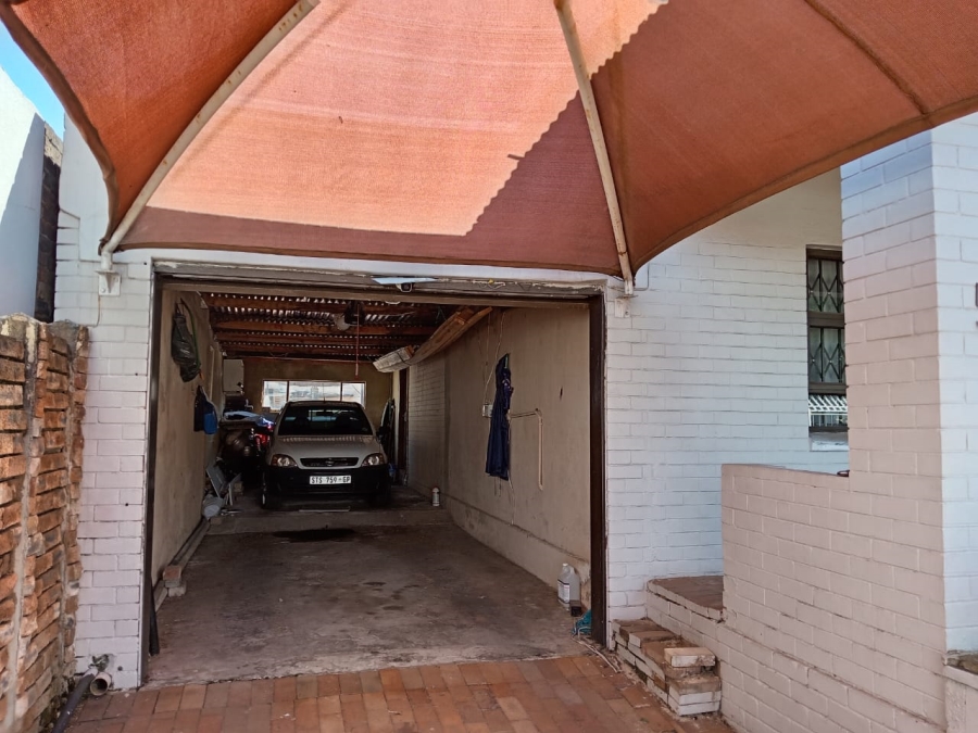 3 Bedroom Property for Sale in Roodepoort North Gauteng