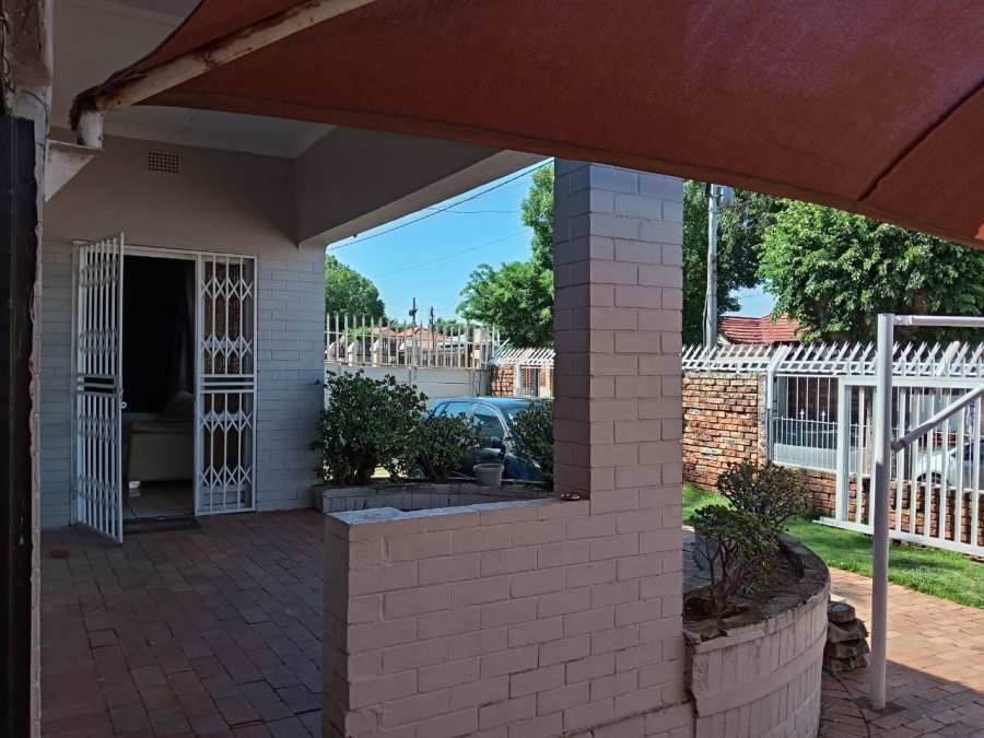 3 Bedroom Property for Sale in Roodepoort North Gauteng