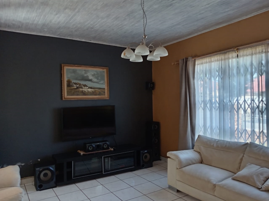 3 Bedroom Property for Sale in Roodepoort North Gauteng