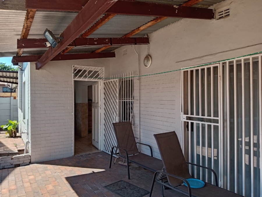 3 Bedroom Property for Sale in Roodepoort North Gauteng