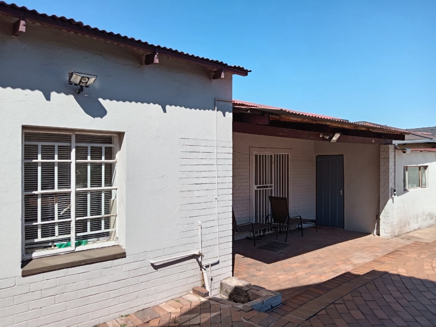 3 Bedroom Property for Sale in Roodepoort North Gauteng