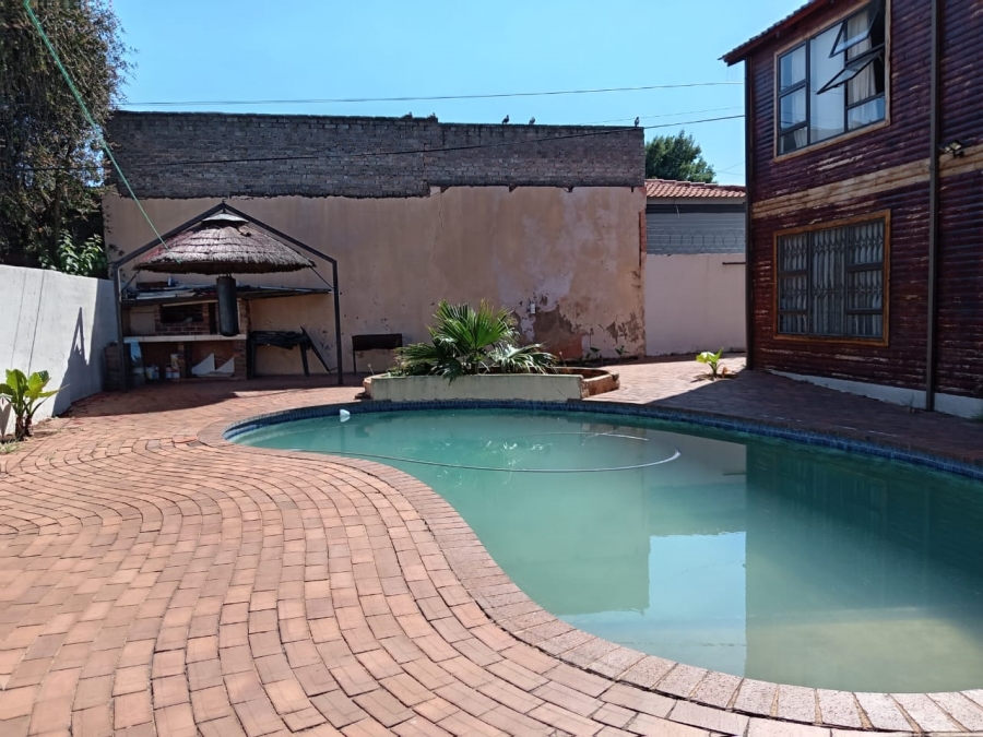 3 Bedroom Property for Sale in Roodepoort North Gauteng