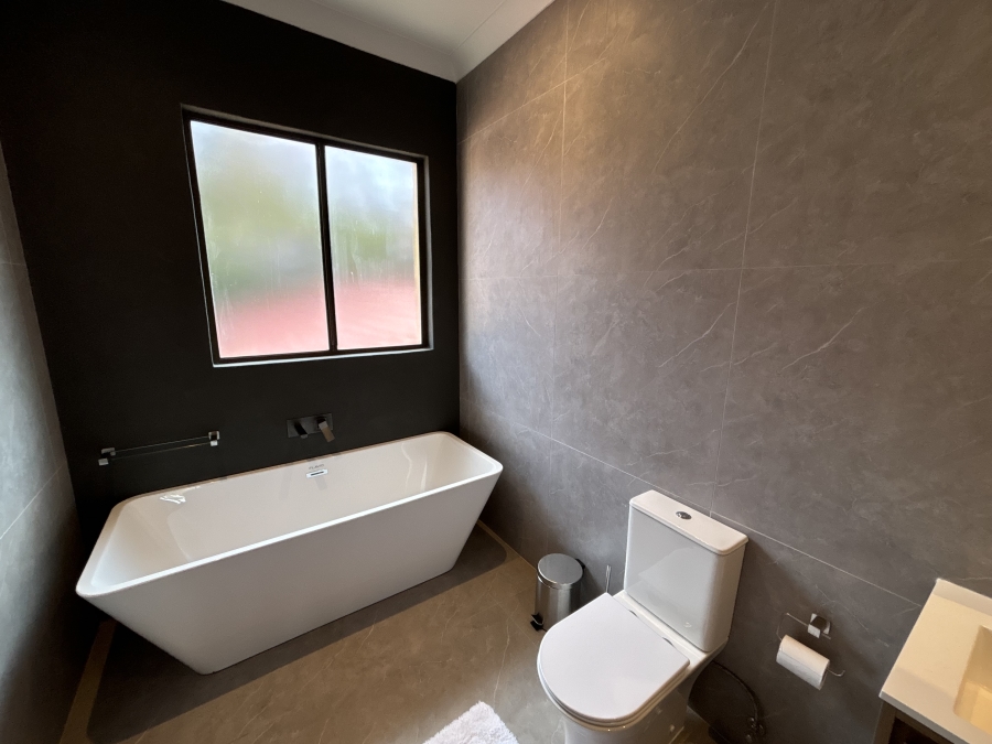 4 Bedroom Property for Sale in Illovo Gauteng