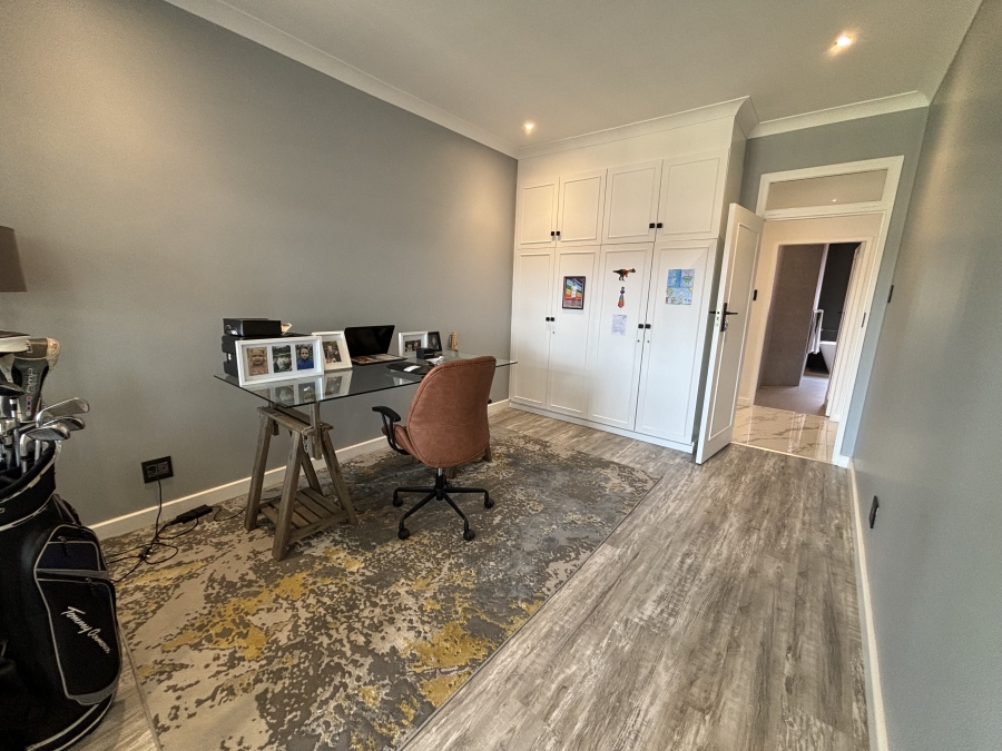 4 Bedroom Property for Sale in Illovo Gauteng