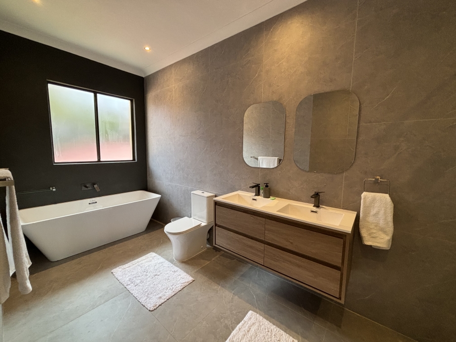 4 Bedroom Property for Sale in Illovo Gauteng