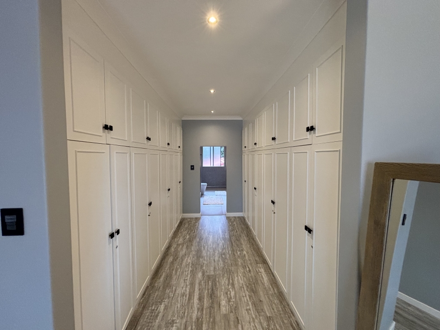 4 Bedroom Property for Sale in Illovo Gauteng