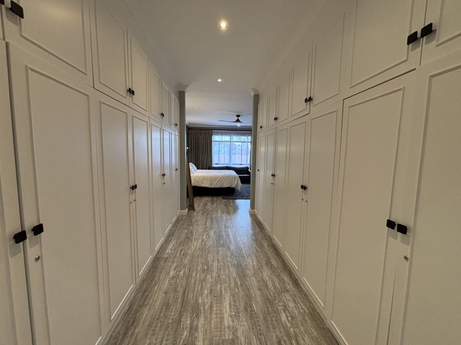 4 Bedroom Property for Sale in Illovo Gauteng