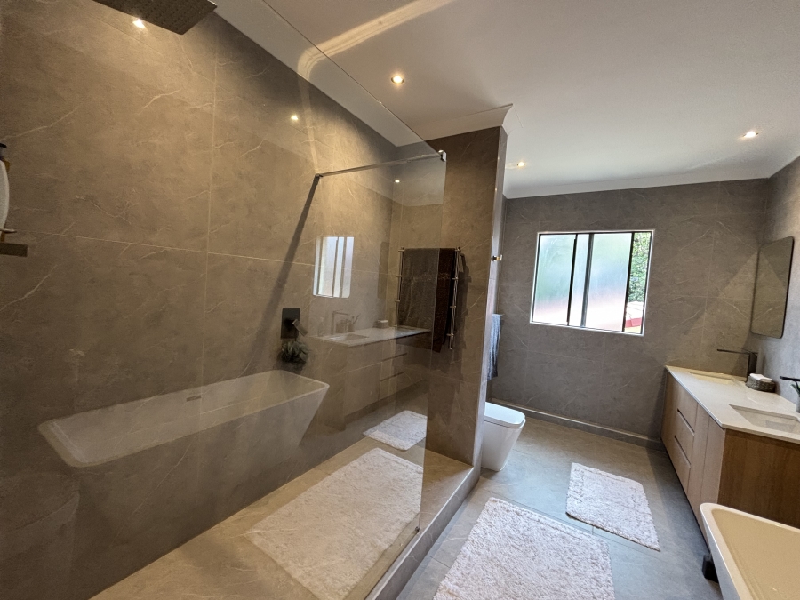 4 Bedroom Property for Sale in Illovo Gauteng