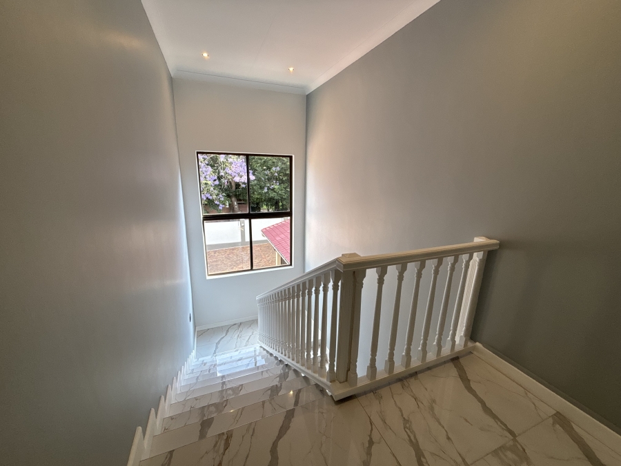 4 Bedroom Property for Sale in Illovo Gauteng