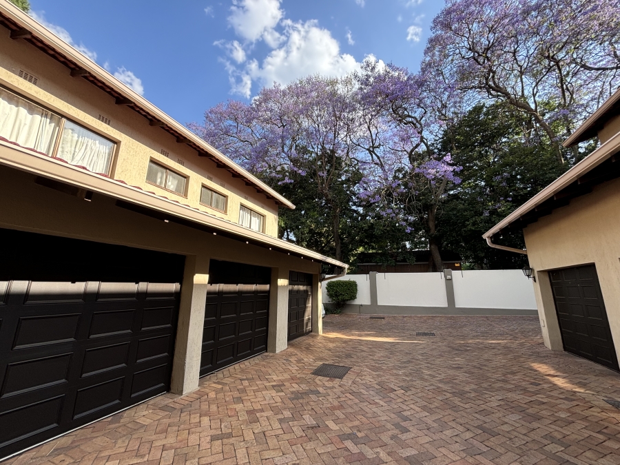 4 Bedroom Property for Sale in Illovo Gauteng