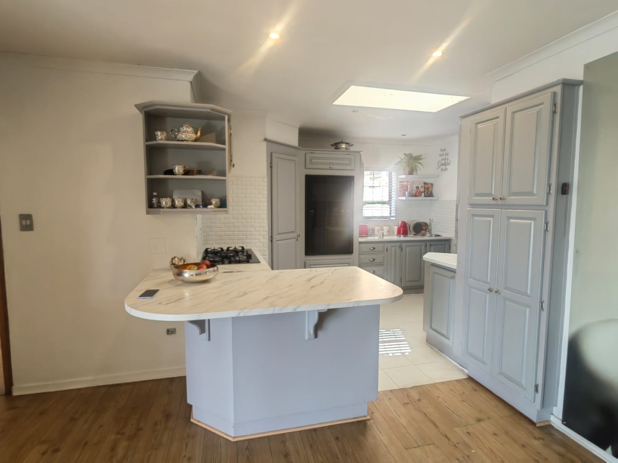 3 Bedroom Property for Sale in Little Falls Gauteng