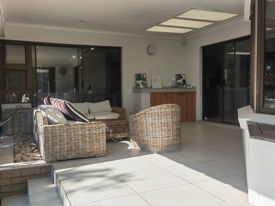 3 Bedroom Property for Sale in Little Falls Gauteng
