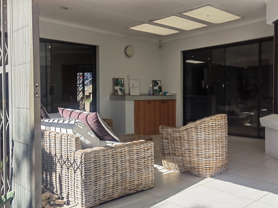 3 Bedroom Property for Sale in Little Falls Gauteng