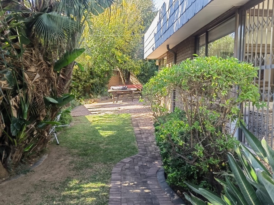 3 Bedroom Property for Sale in Little Falls Gauteng