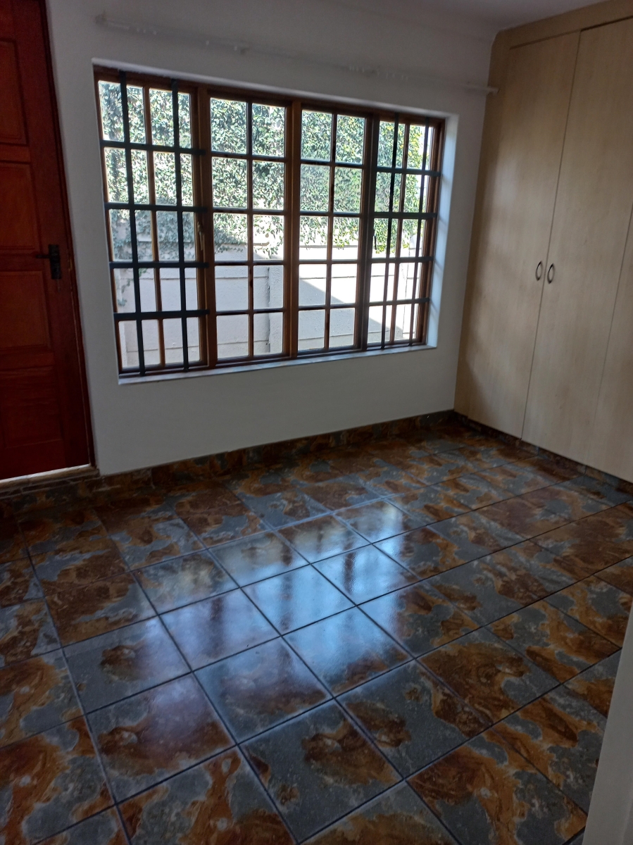 To Let commercial Property for Rent in Wierda Park Gauteng