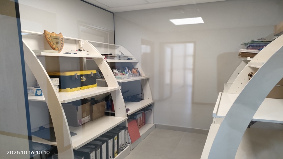 To Let commercial Property for Rent in Strijdom Park Gauteng