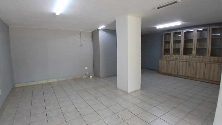Commercial Property for Sale in Clubview Gauteng
