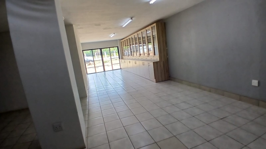 Commercial Property for Sale in Clubview Gauteng